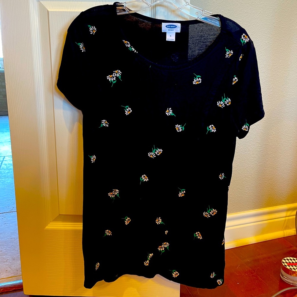 Old navy maternity nursing top.